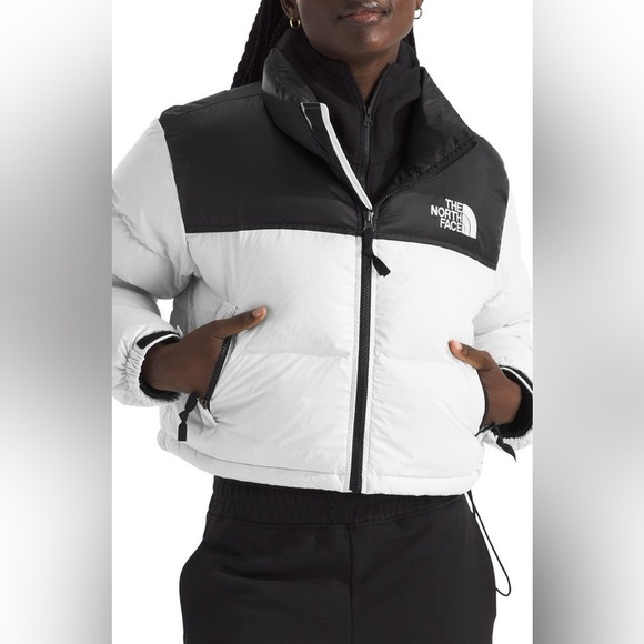 Nuptse Water Repellent 700 Fill Power Down Short Puffer Jacket
The North Face - Picture 1 of 11